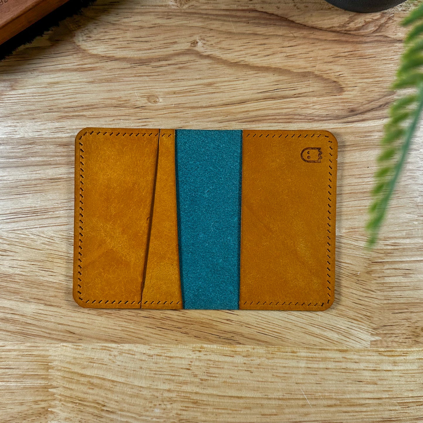 WYTCH Minimal 4 Pocket Bi-Fold Wallet