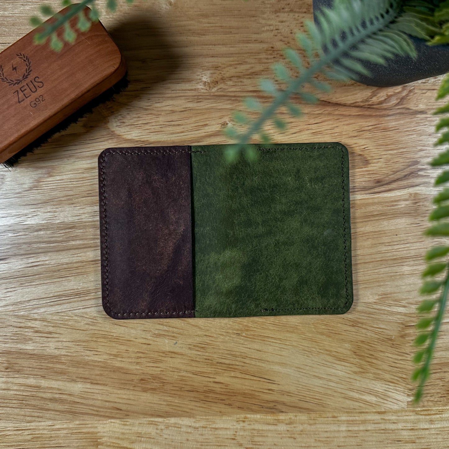 WYTCH Minimal 4 Pocket Bi-Fold Wallet