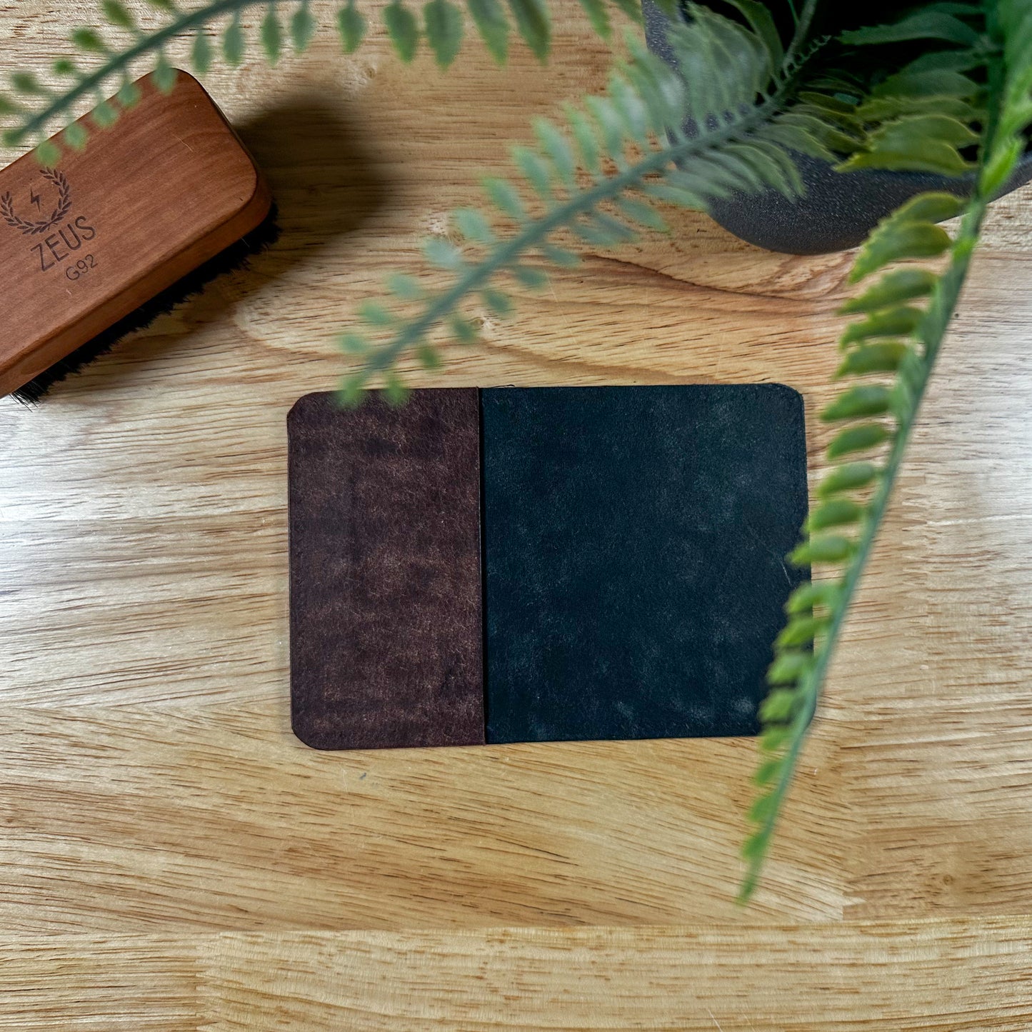 WYTCH Minimal 4 Pocket Bi-Fold Wallet