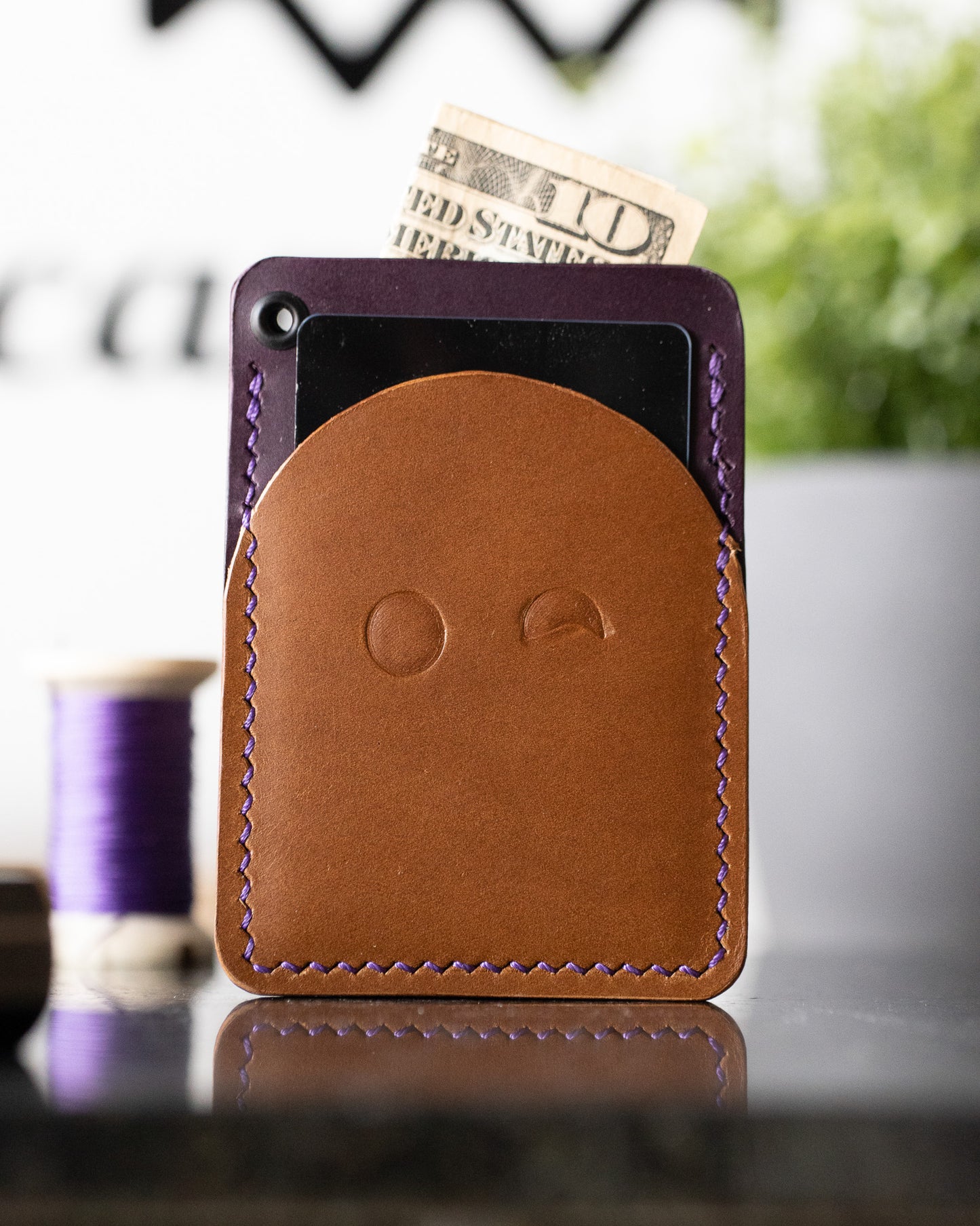 PARANRML Wallet Violet and Cognac with card and cash inserted